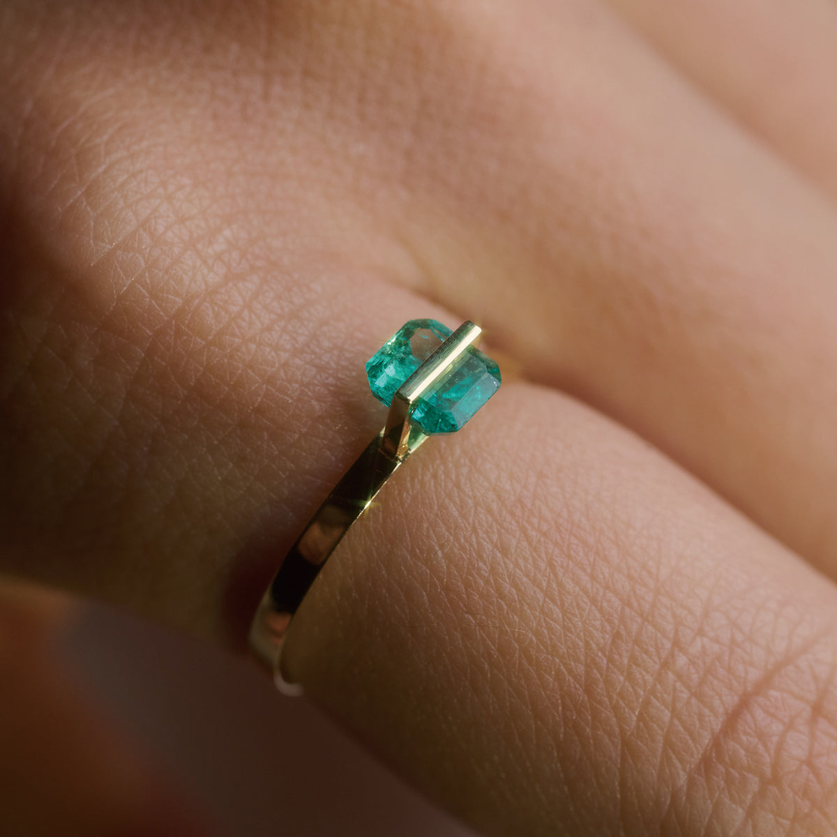 BAND RING EMERALD#3881