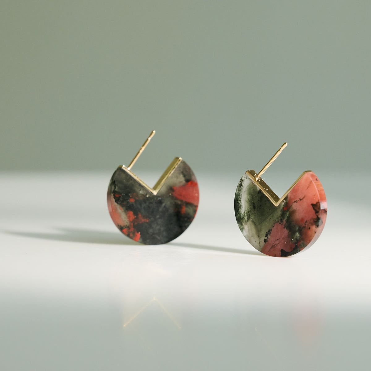SLICE MINI EARRING SINGLE BLOODSTONE #4323