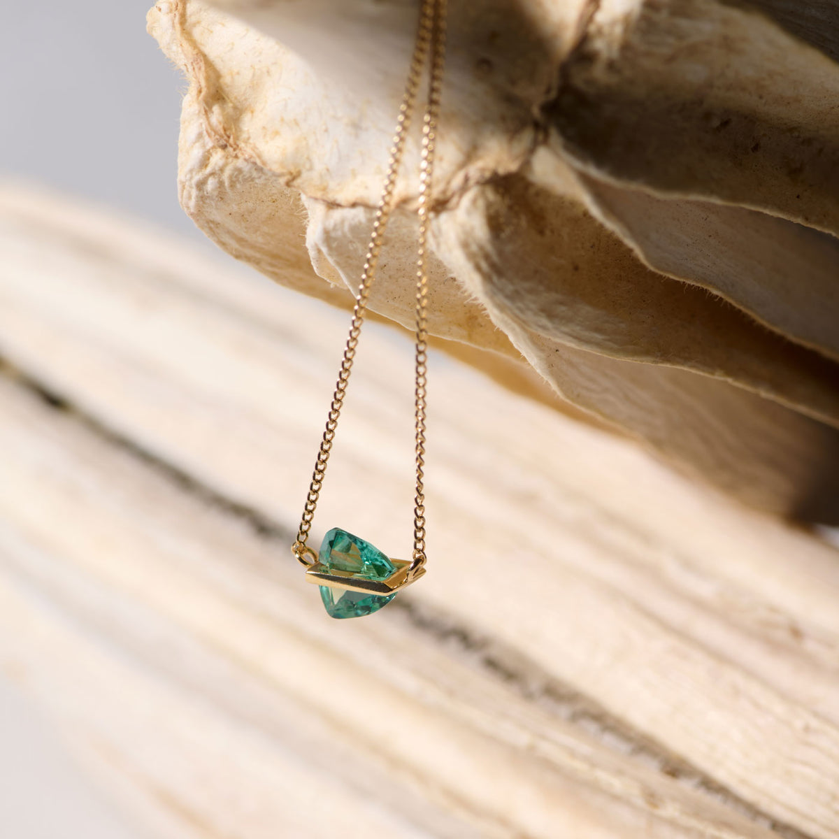 BAND NECKLACE EMERALD ♯4303