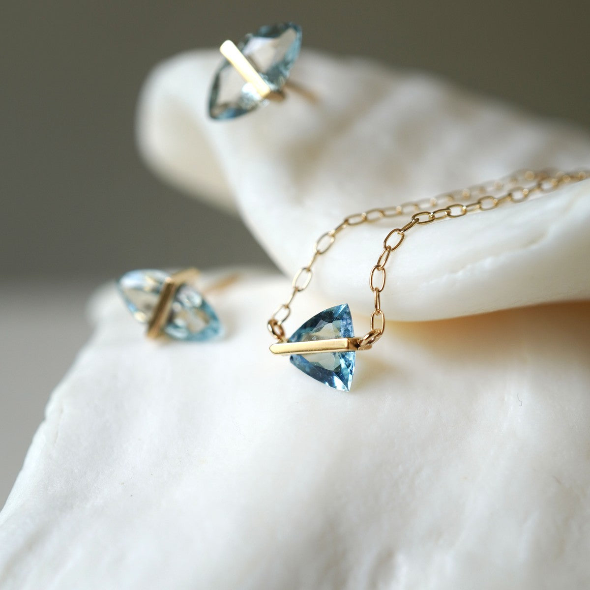 BAND NECKLACE AQUAMARINE #4227