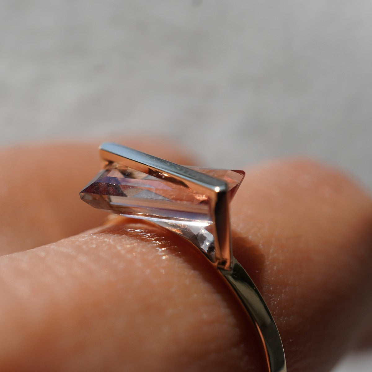 BAND RING OREGON SUNSTONE  #4244