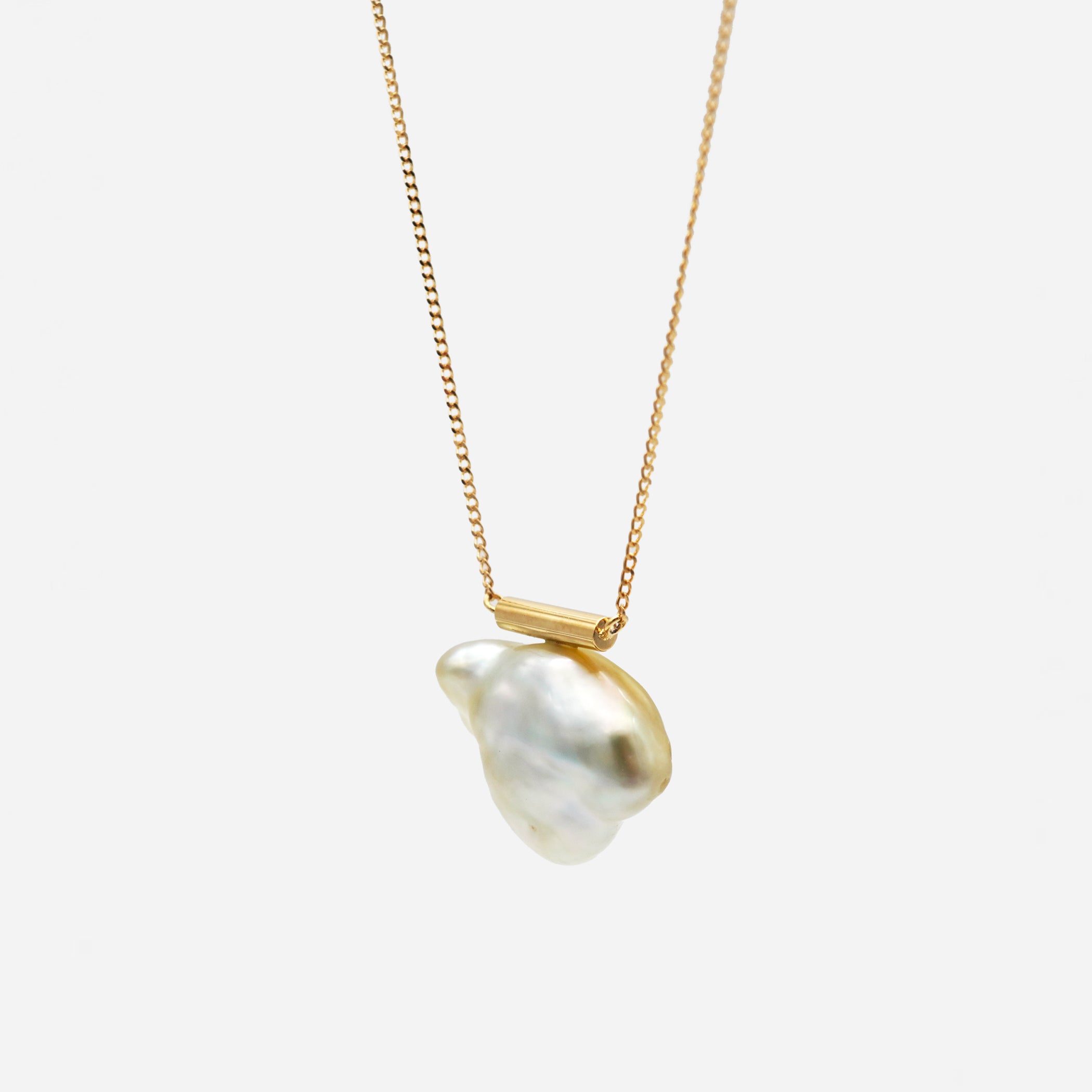 BAROQUE PEARL NECKLACE L