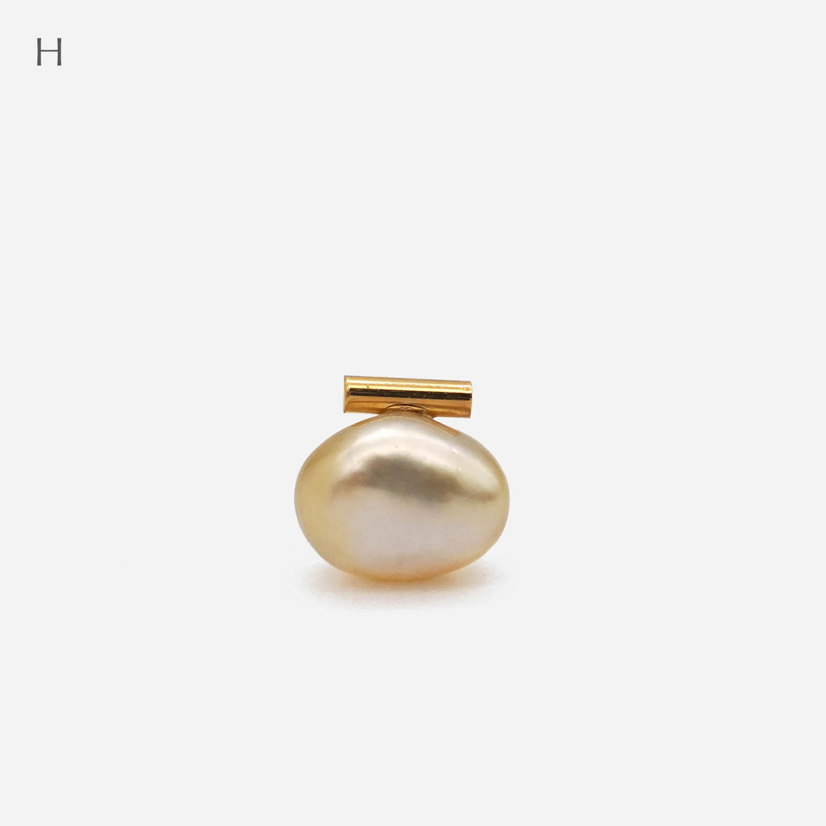 BAROQUE PEARL EARRING M