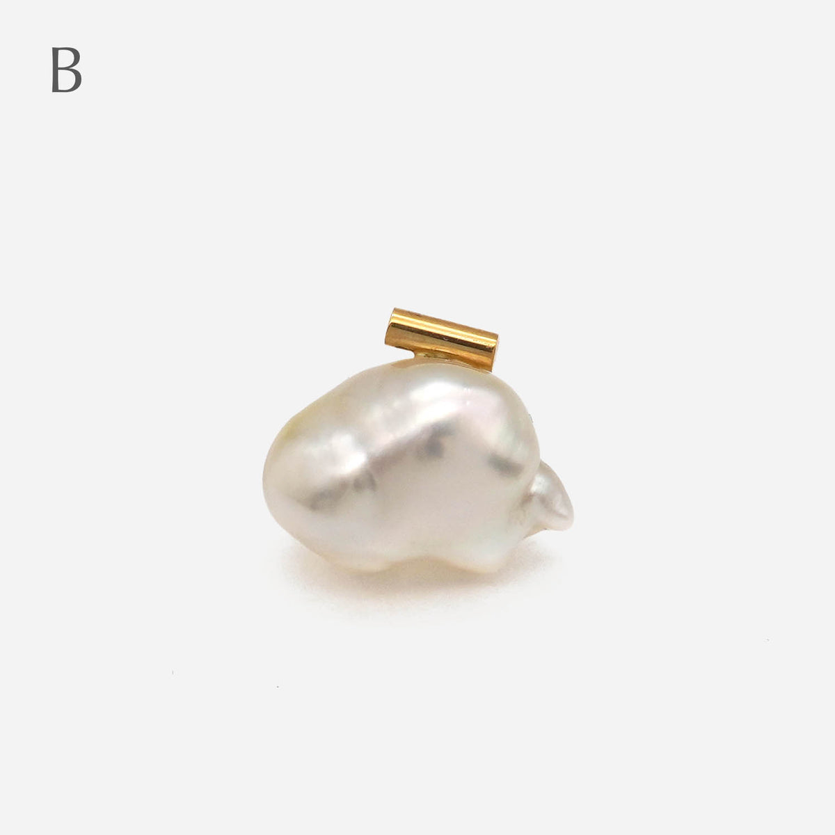 BAROQUE PEARL EARRING L