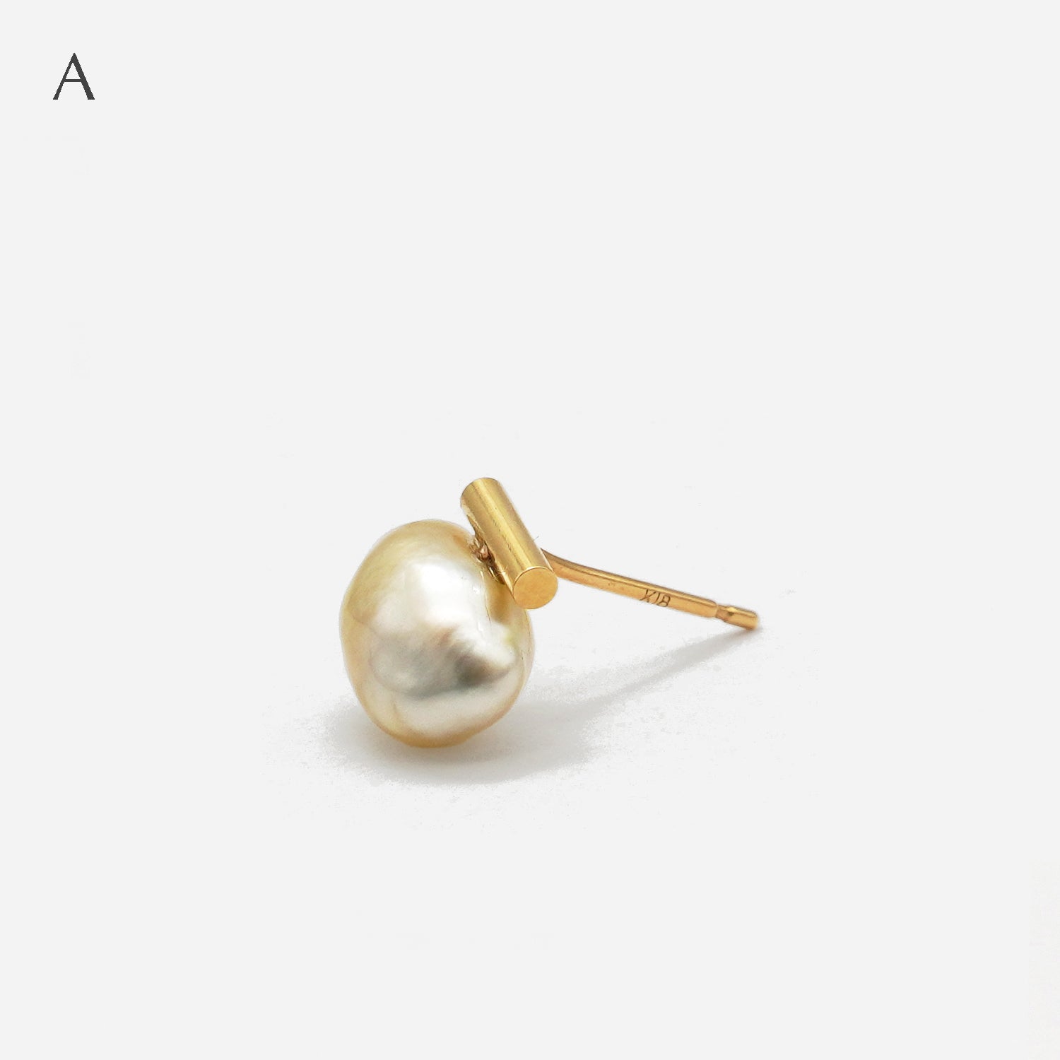 BAROQUE PEARL EARRING M