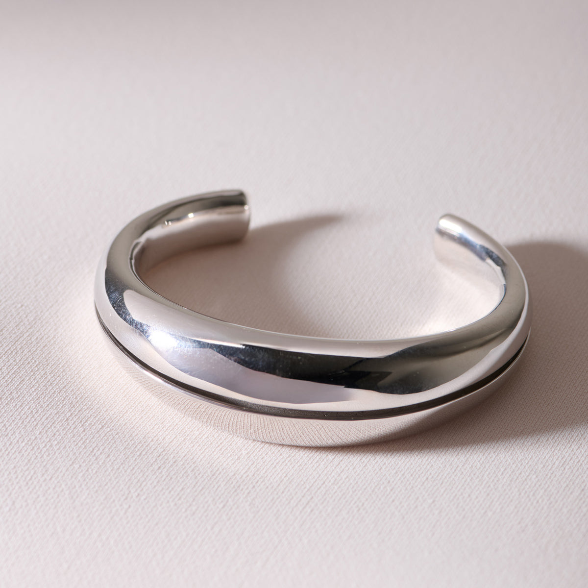 HOLLOW BANGLE SV/S