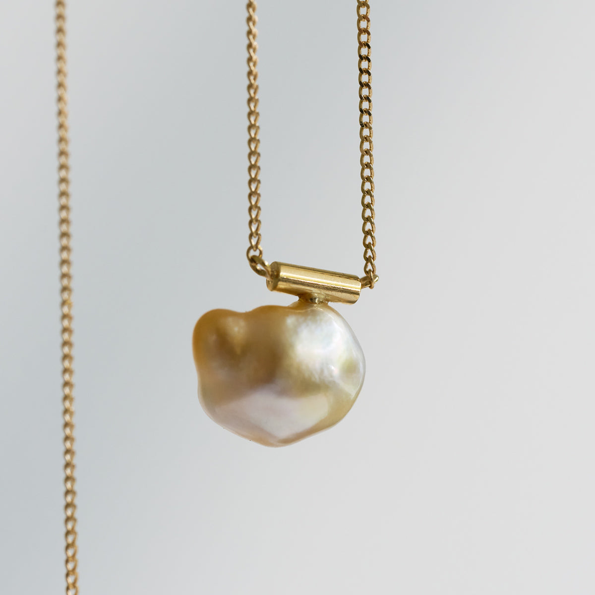 BAROQUE PEARL NECKLACE M