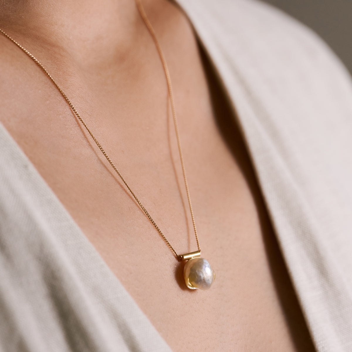 BAROQUE PEARL NECKLACE L