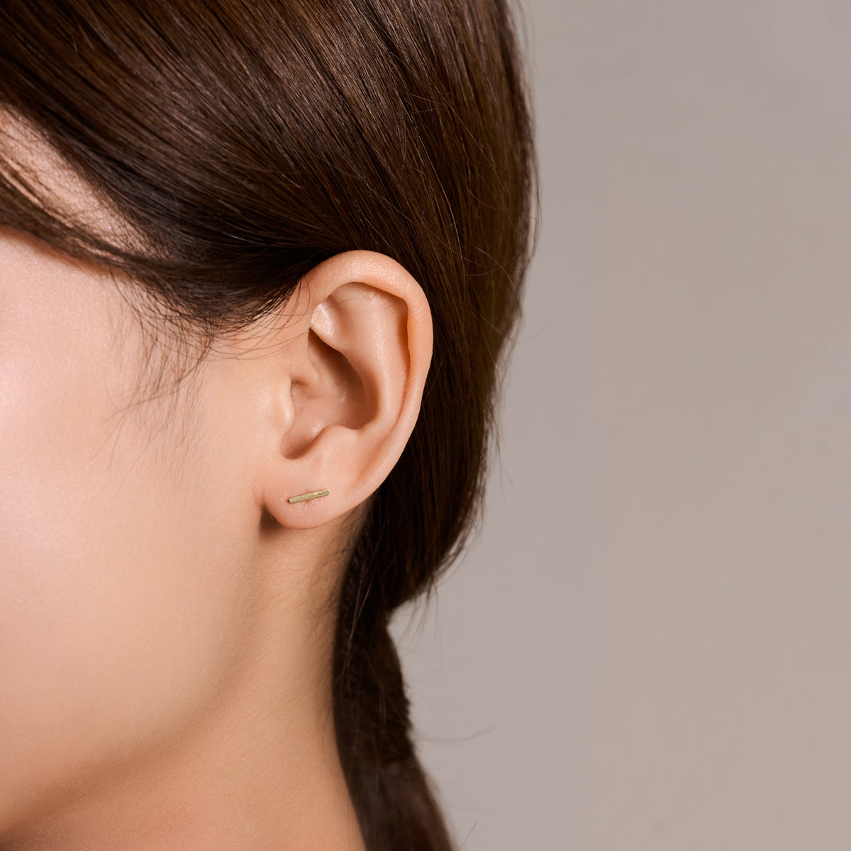 BAND BESIDE EARRINGS S