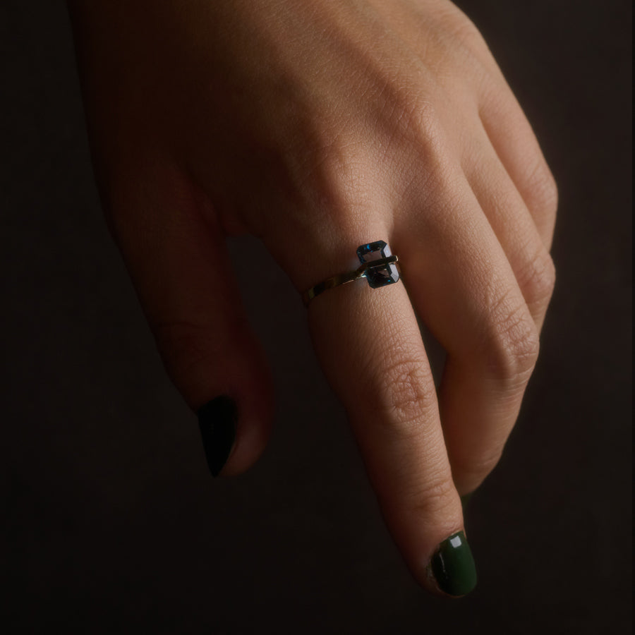 BAND RING BLUE TOPAZ#3991