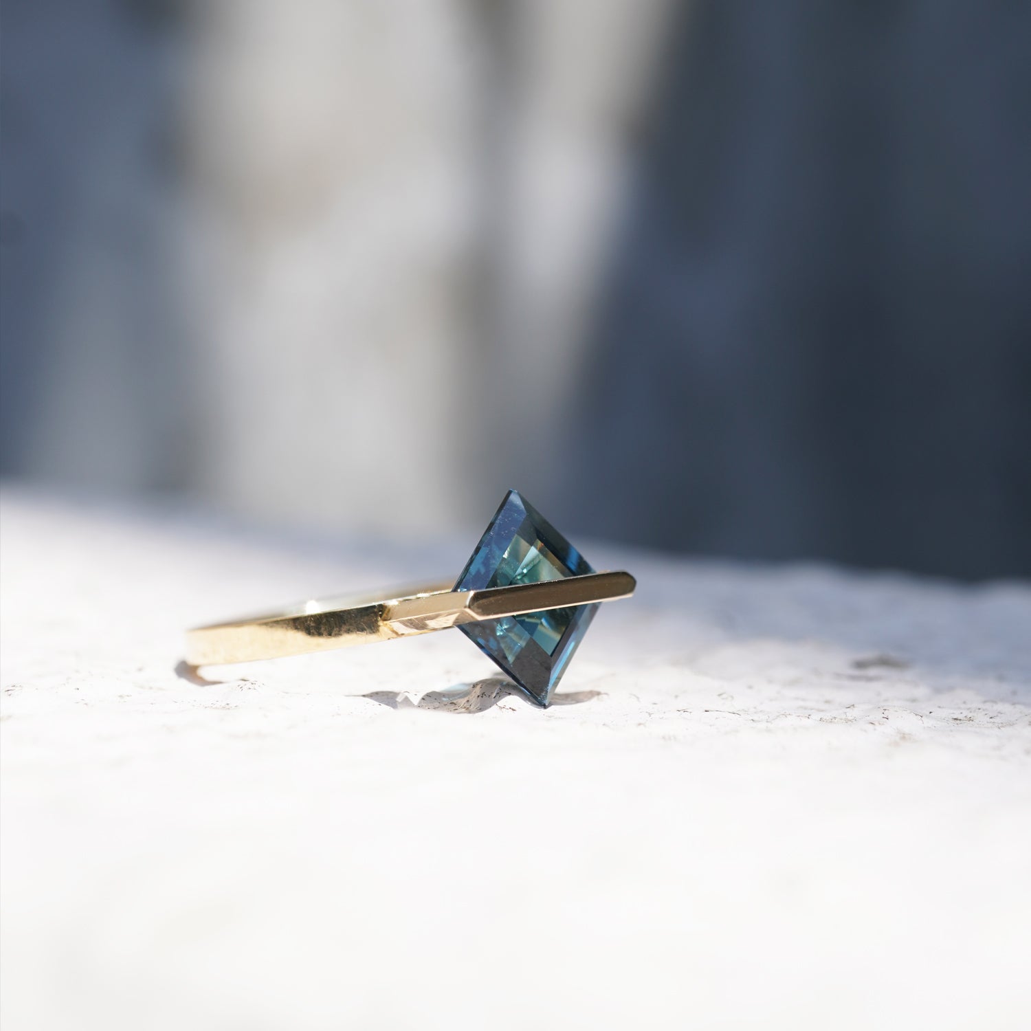BAND RING BLUE TOPAZ#4125