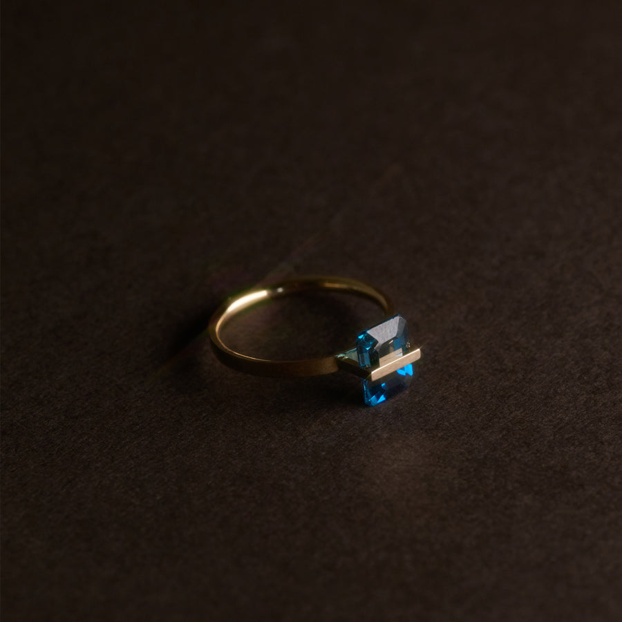 BAND RING BLUE TOPAZ#3991