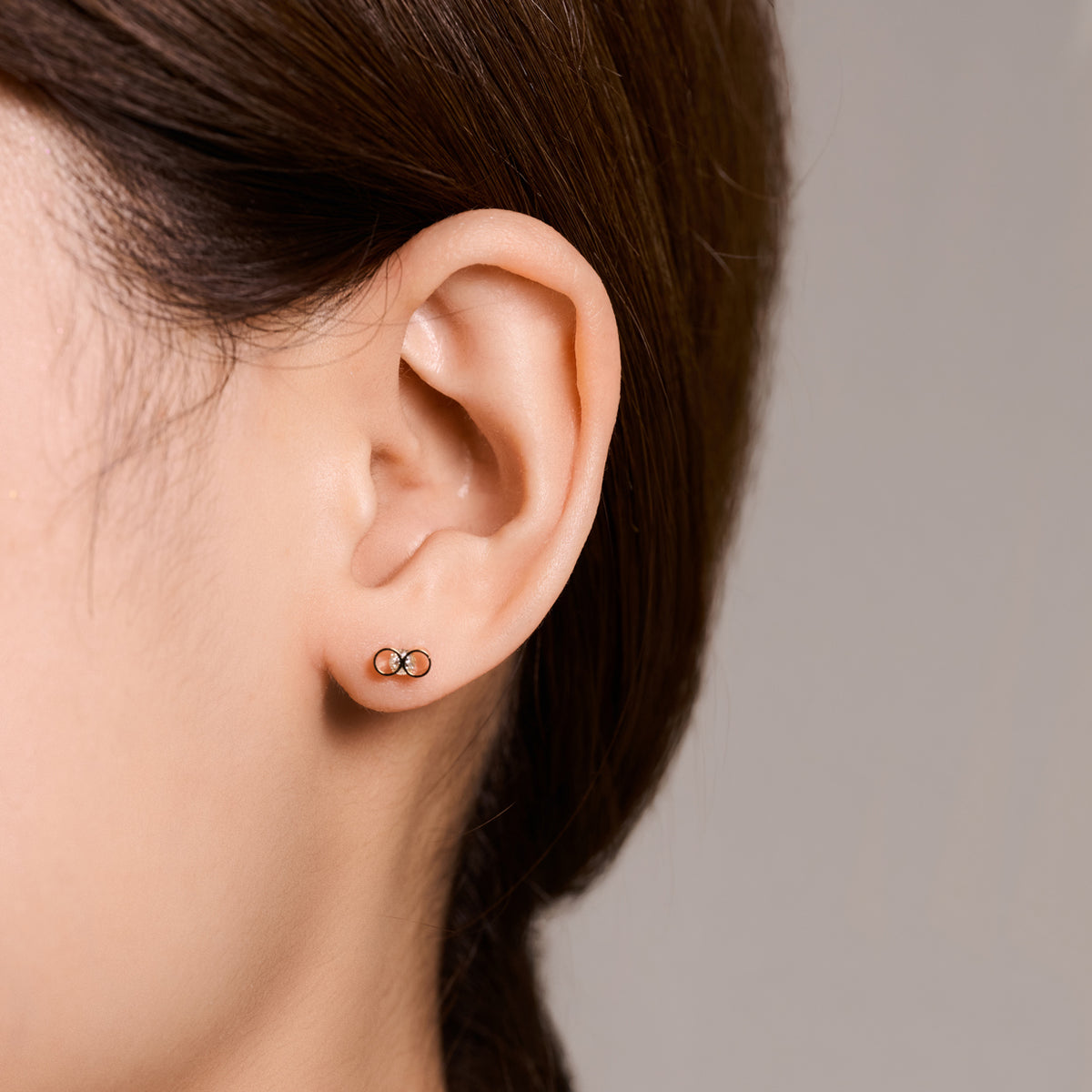CON EARRING SMALL1