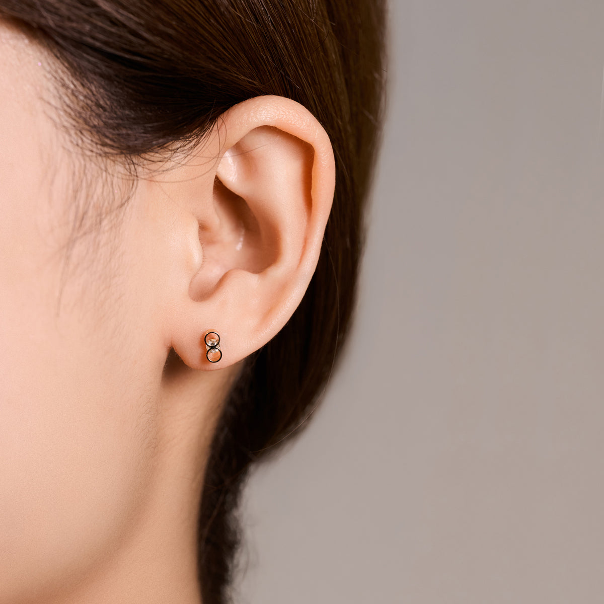 CON EARRING SMALL1