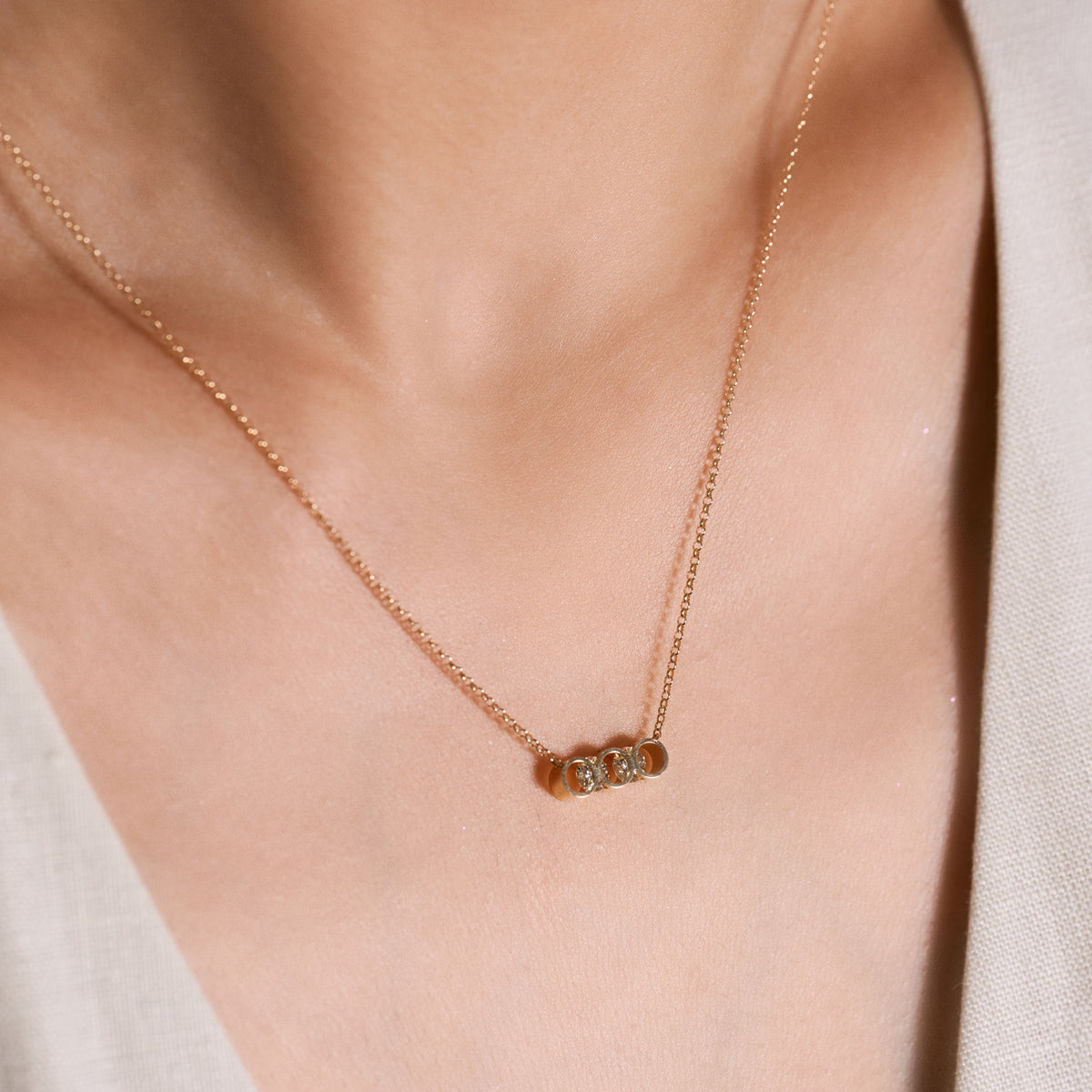 CON NECKLACE 2