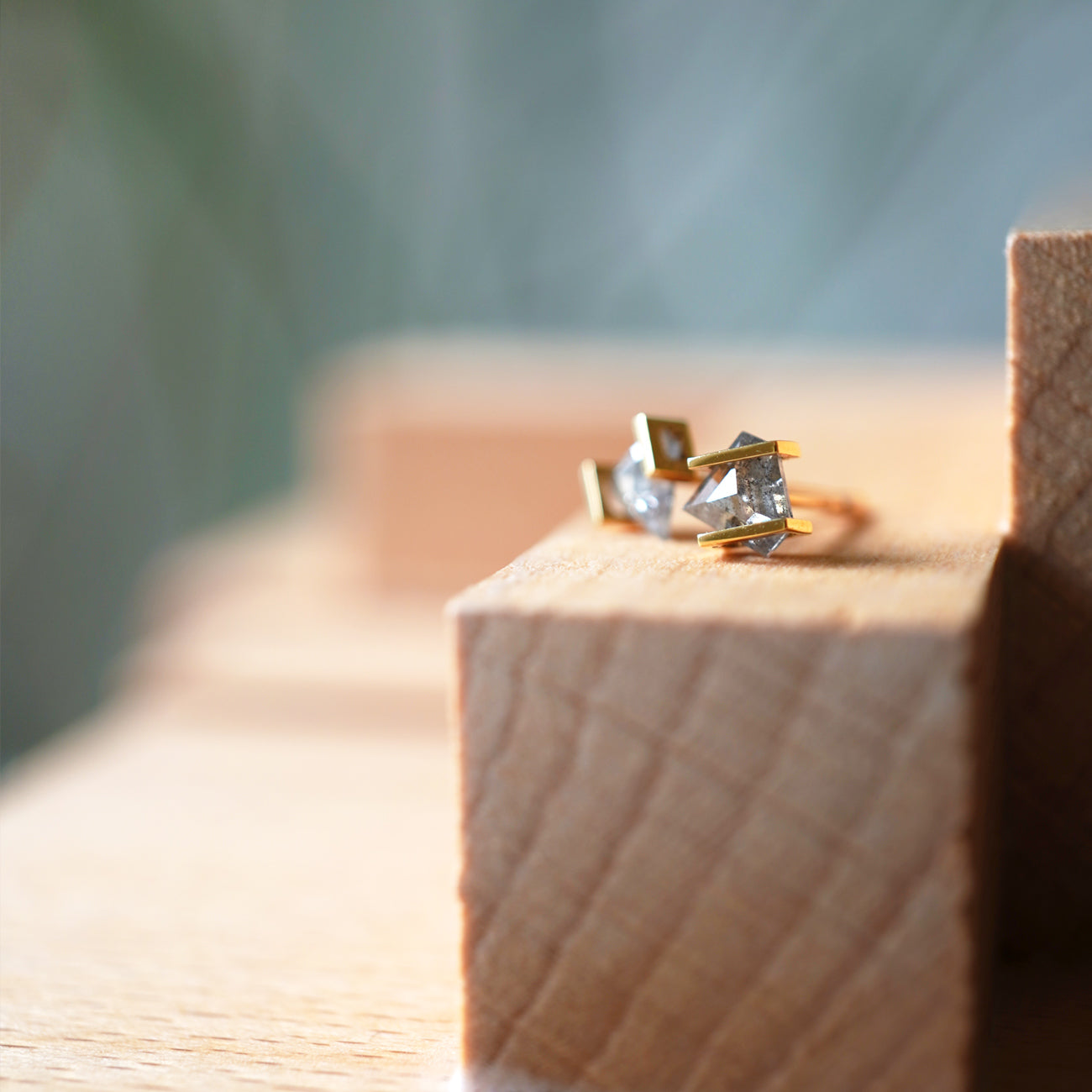 NATURAL DIAMOND EARRING #3505