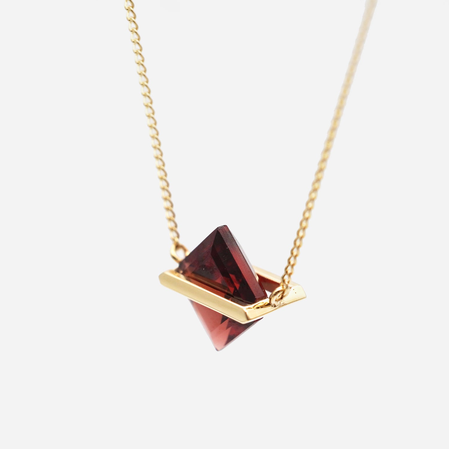 BAND NECKLACE GARNET #3707