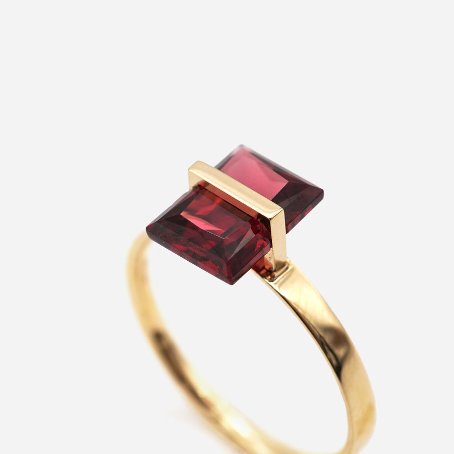 BAND RING GARNET #3685