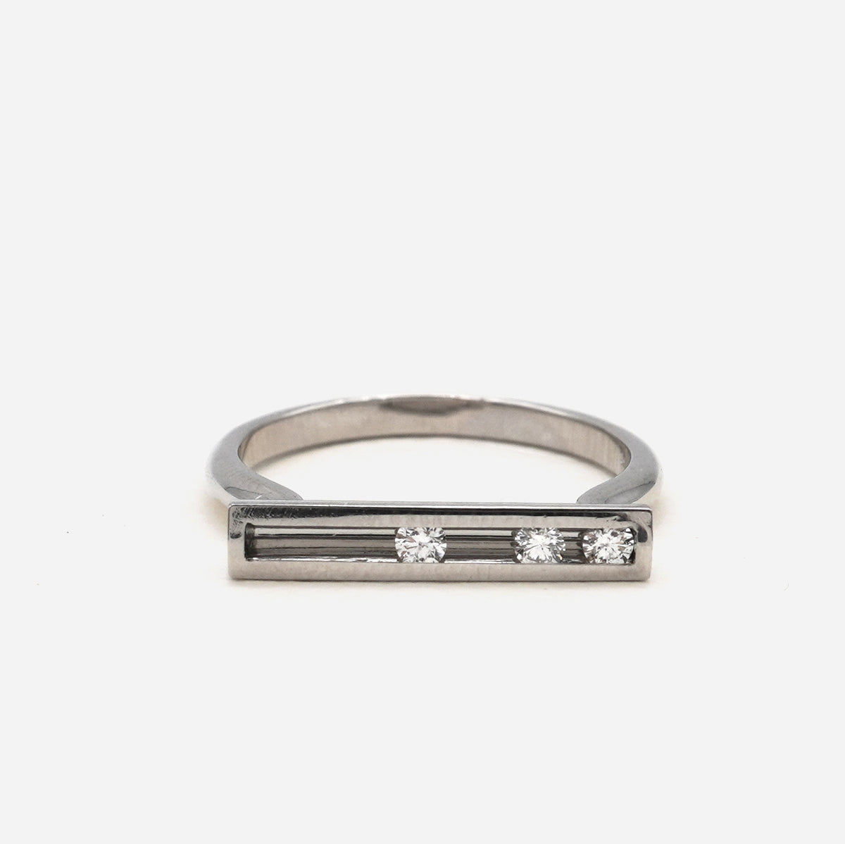 MOVING PLATINUM RING S
