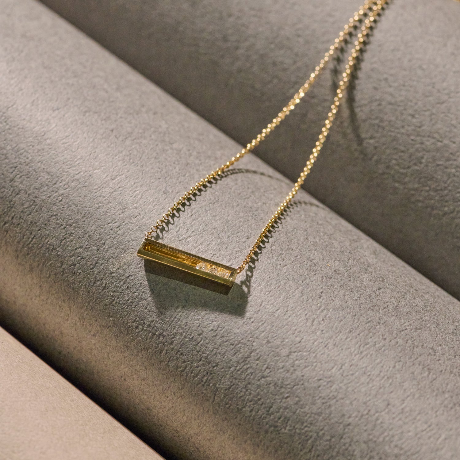 MOVING NECKLACE S