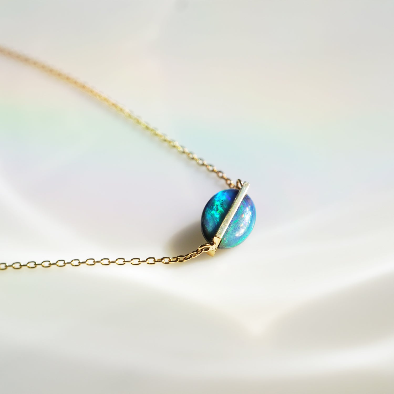 BAND NECKLACE BLACK OPAL #3211