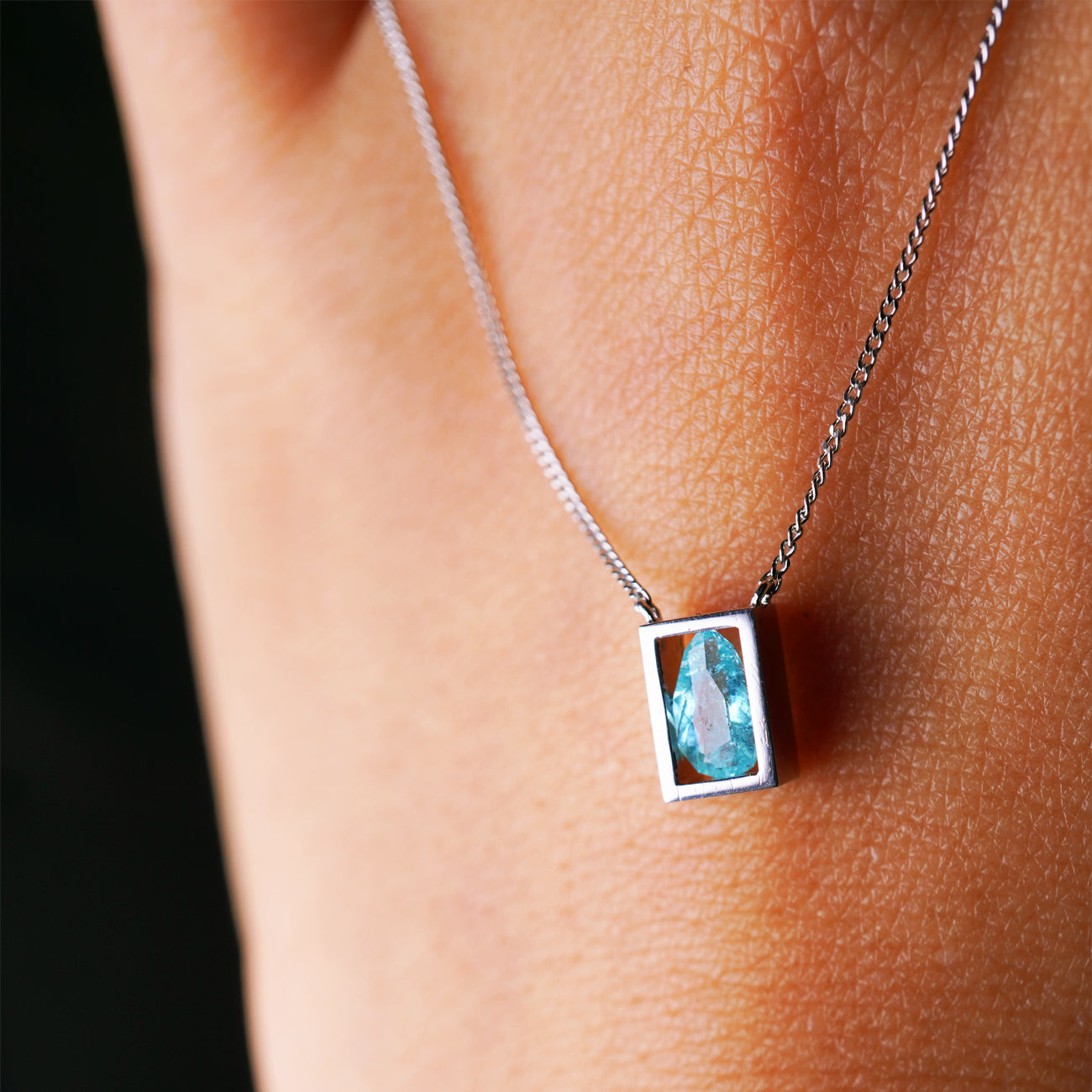 POSITION NECKLACE PARAIBA TOURMALINE0.26ct #4057