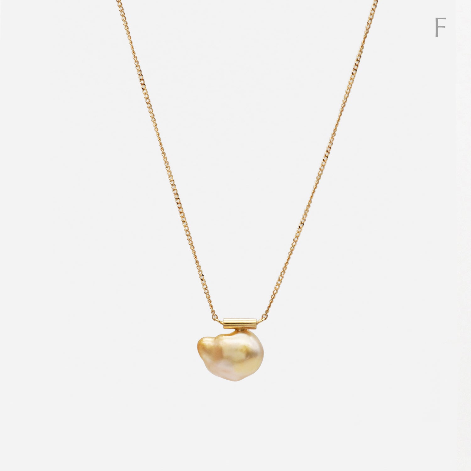 BAROQUE PEARL NECKLACE M