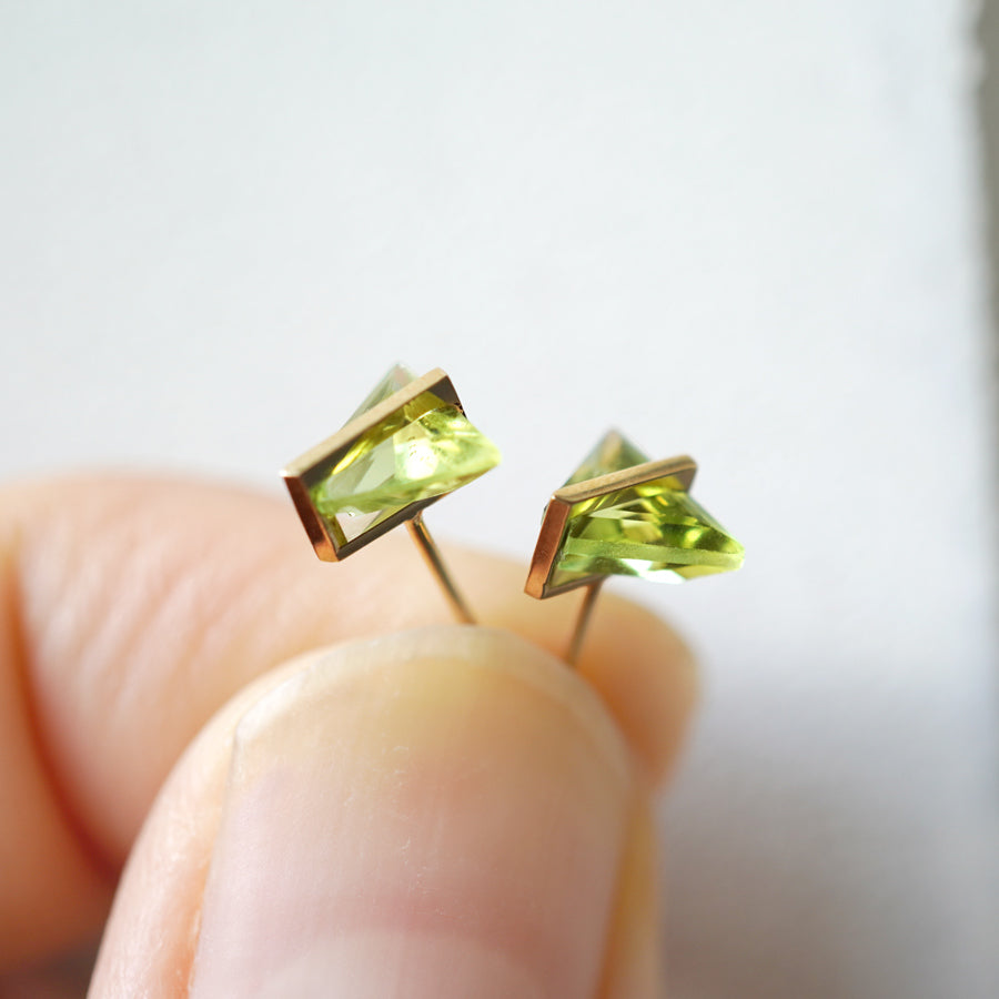 BAND EARRINGS PERIDOT #3517