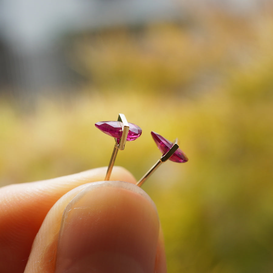 BAND EARRINGS RUBY #4189