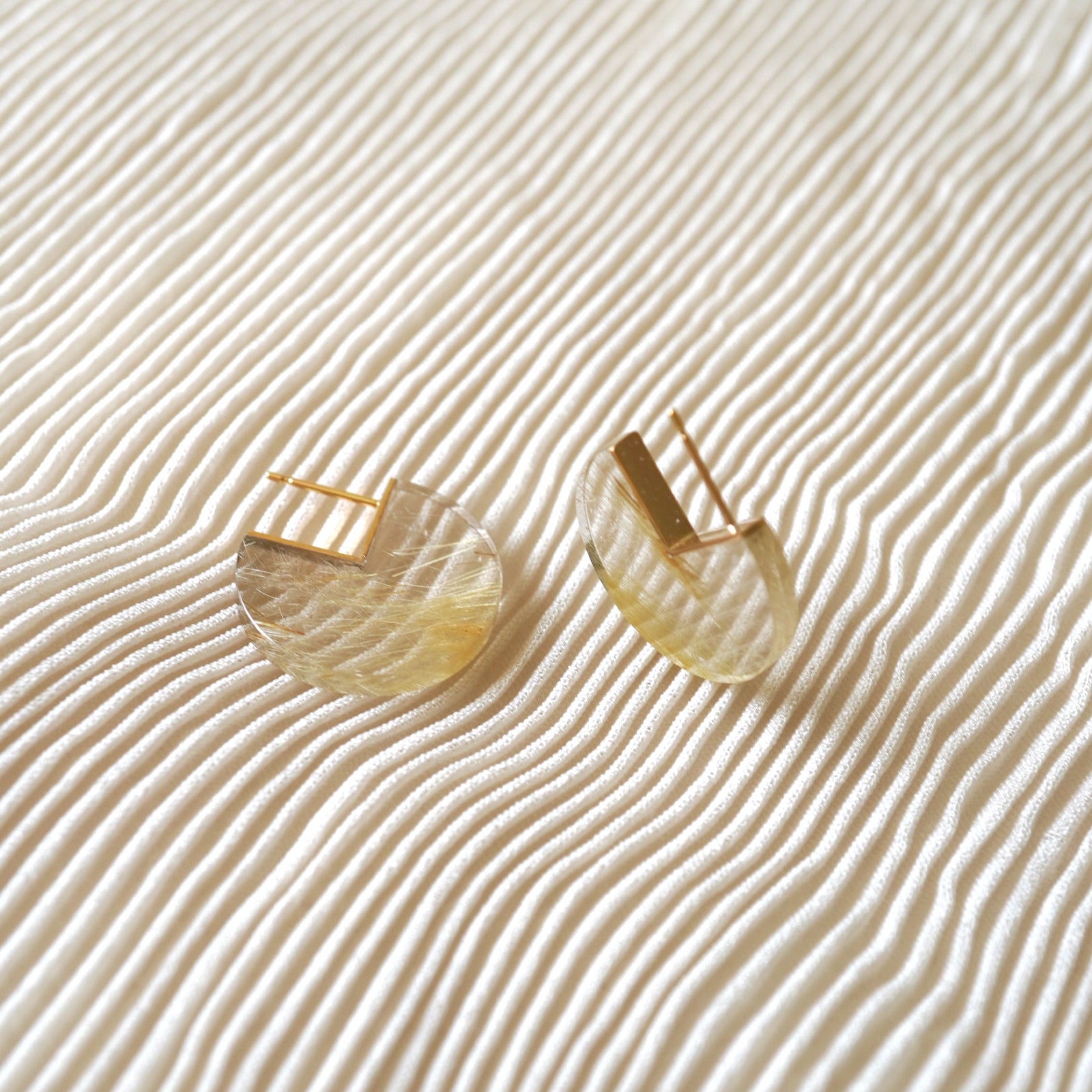 SLICE MINI EARRINGS SINGLE RUTIL QUARTZ #4038