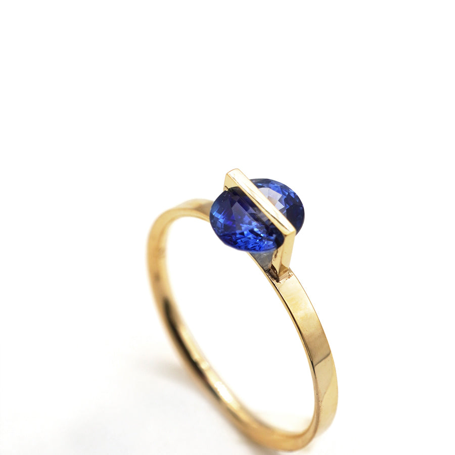BAND RING SAPPHIRE #4083