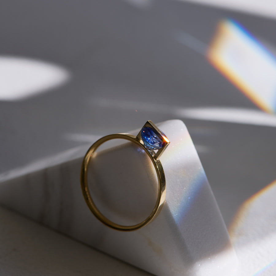 BAND RING SAPPHIRE #4083