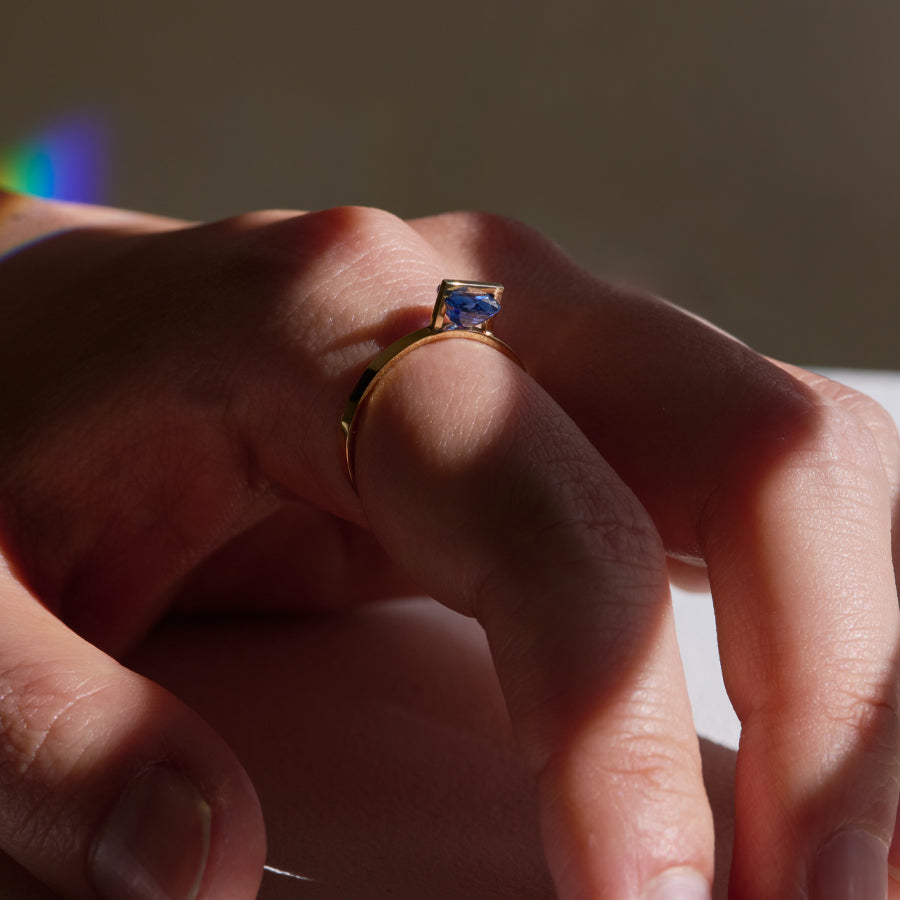 BAND RING SAPPHIRE #4083