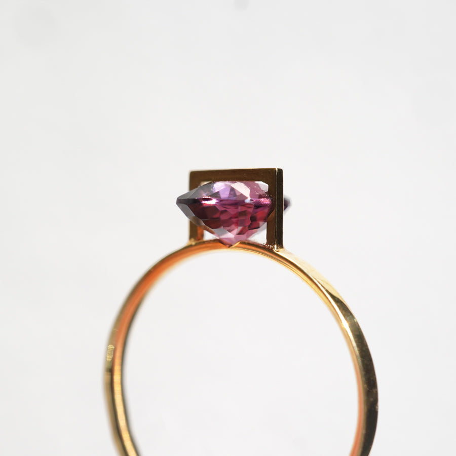 BAND RING SPINEL #2196