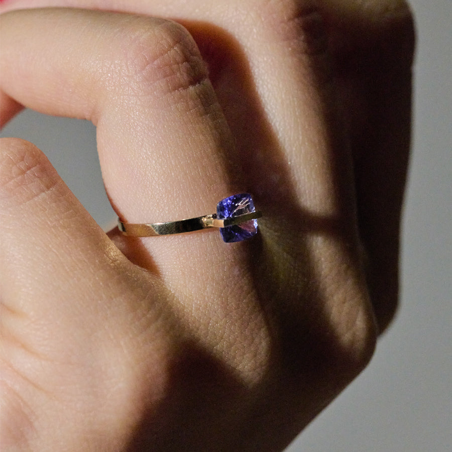BAND RING TANZANITE#3862