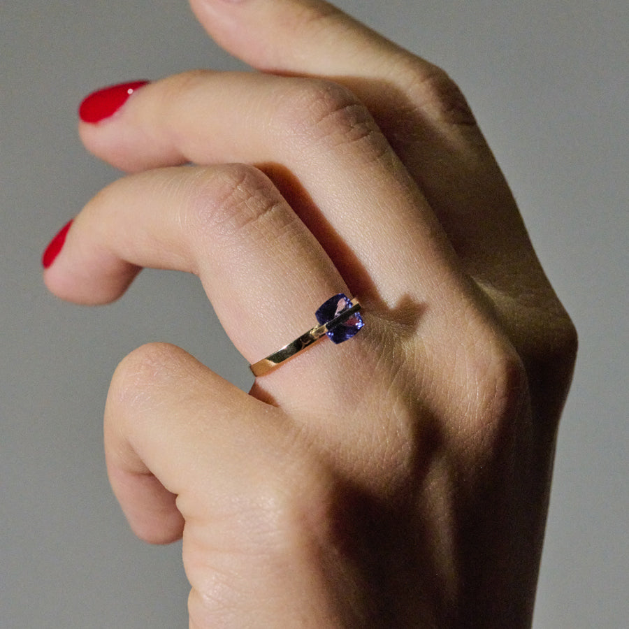 BAND RING TANZANITE#3862