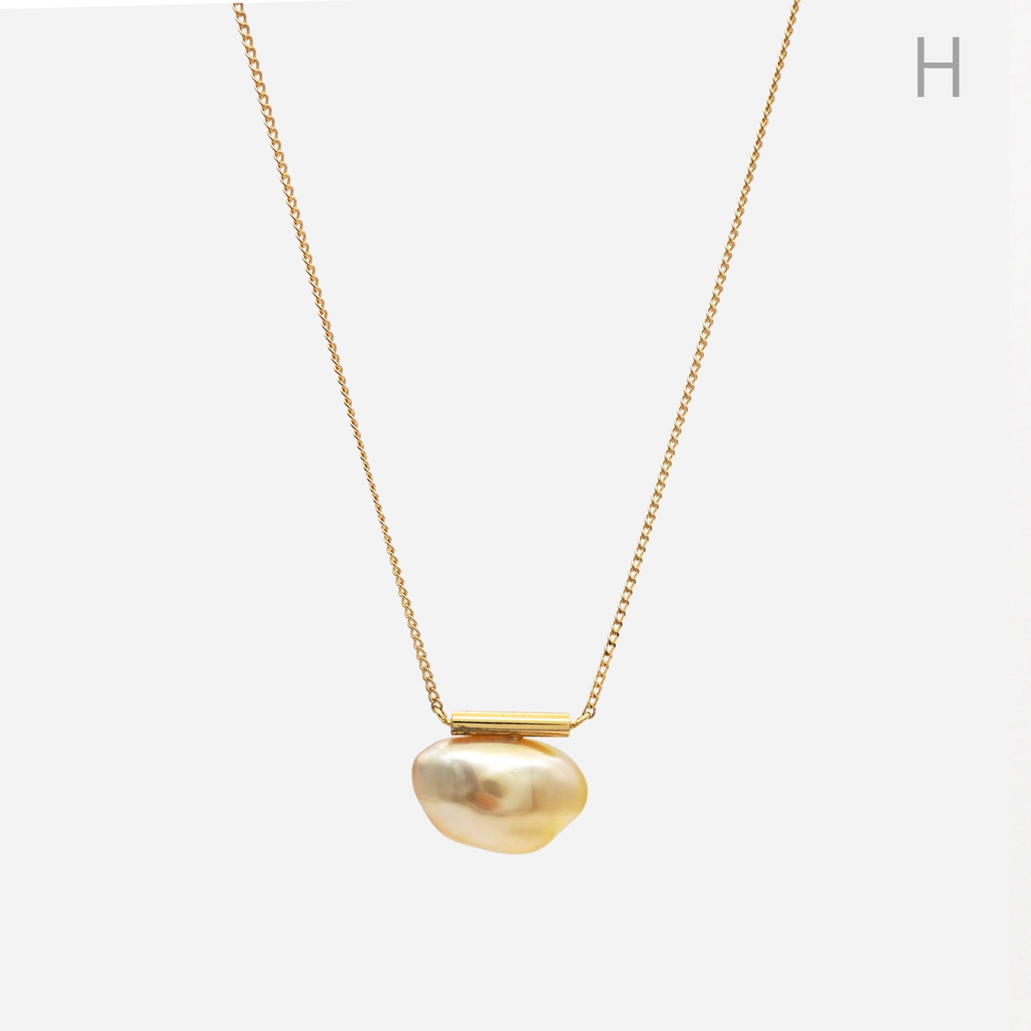 BAROQUE PEARL NECKLACE M