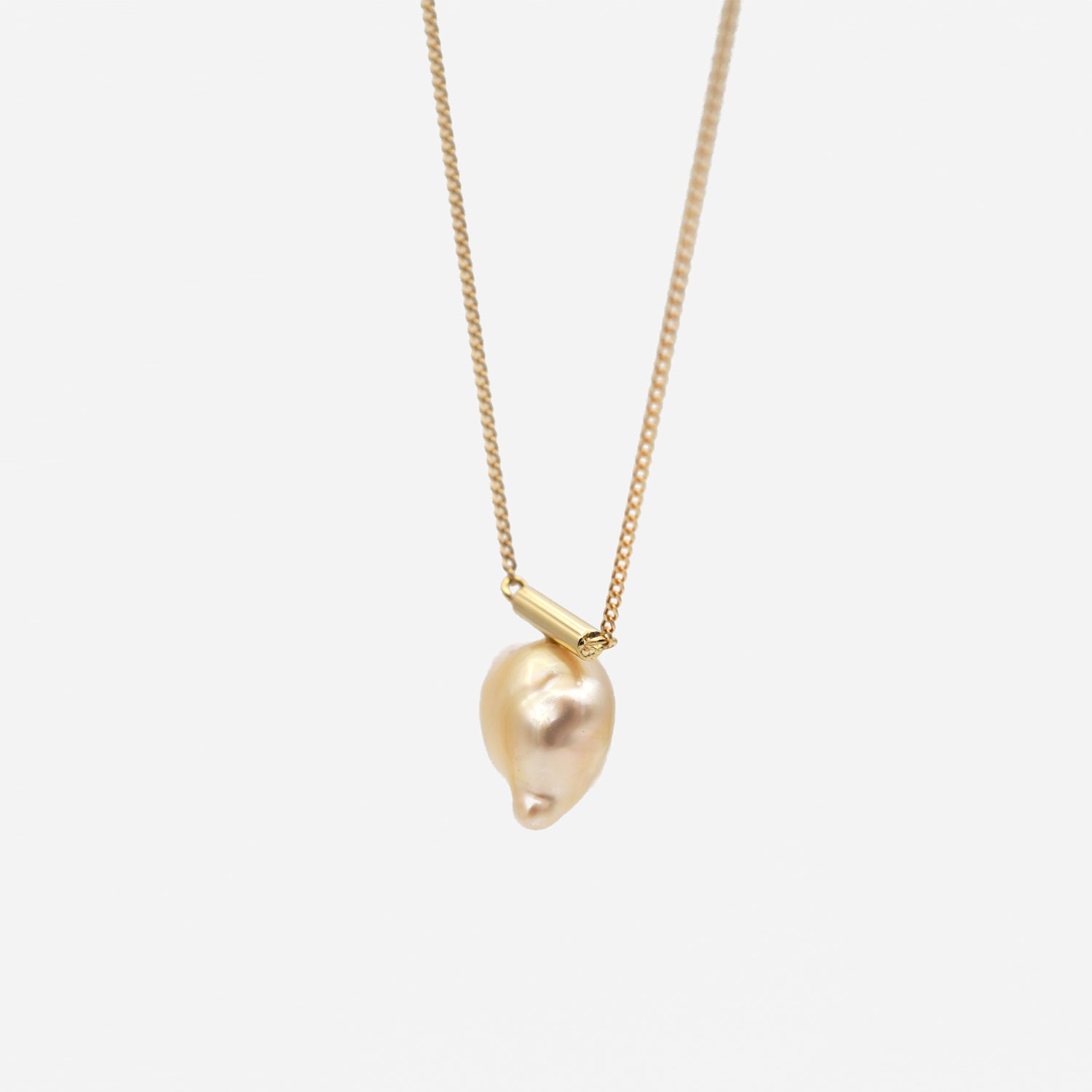 BAROQUE PEARL NECKLACE M